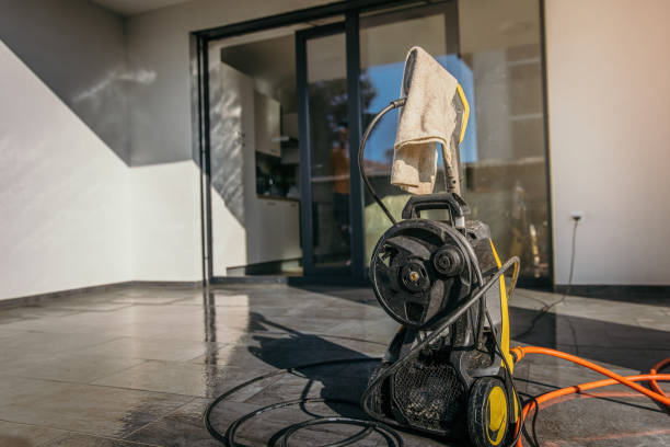Best Gutter Cleaning  in Cutler, CA